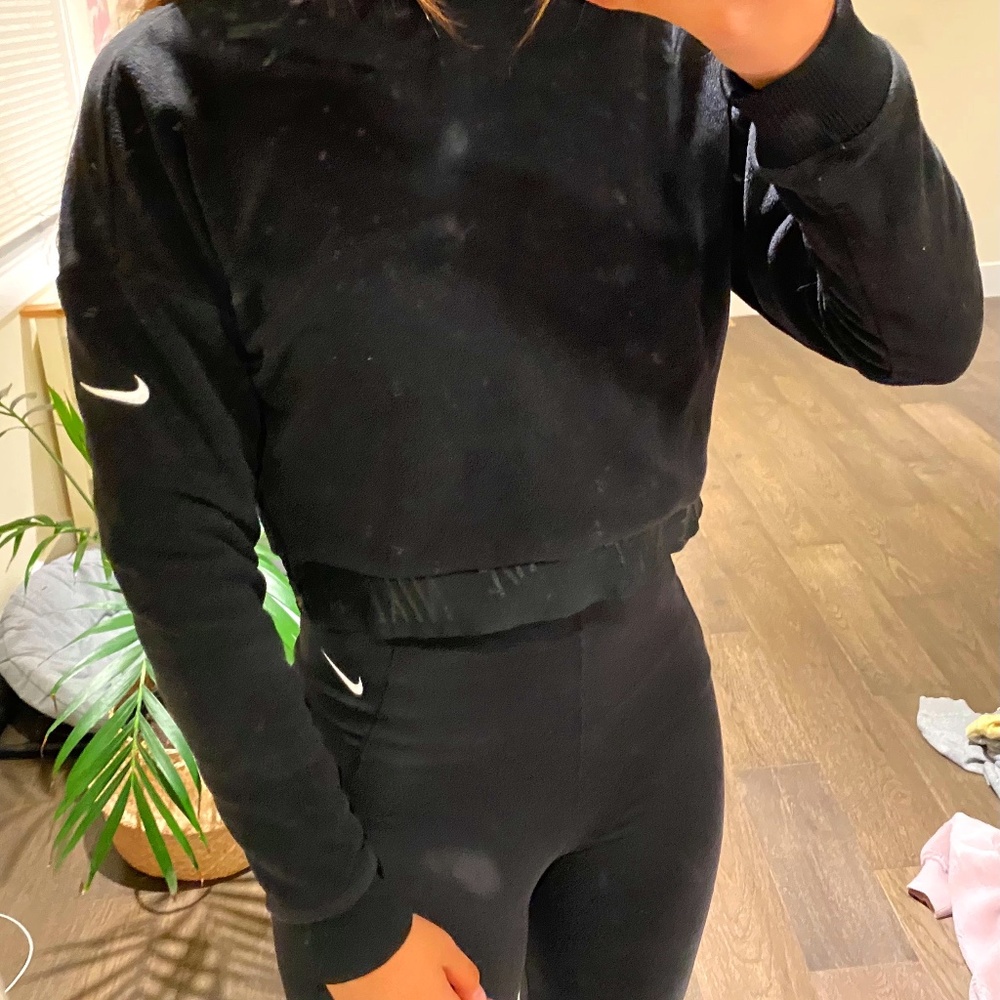 Cropped Black Nike Fleece Sweater